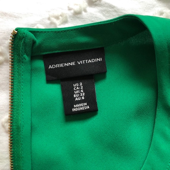 Green Shift Dress - Picture 2 of 4